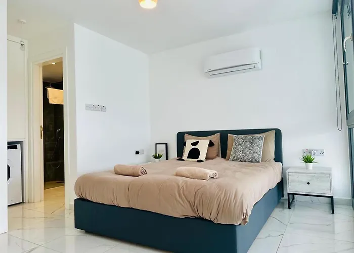 B1-14 Crystal Bay Retreat - Pool View Apartment アパート Ayios Nikolaos