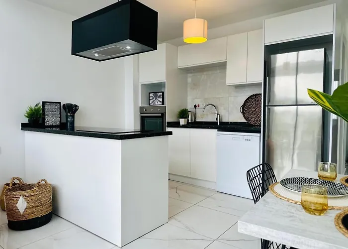 アパート B1-14 Crystal Bay Retreat - Pool View Apartment