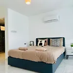 B1-14 Crystal Bay Retreat - Pool View Appartement Agios Nikolaos (Famagusta)