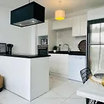 Appartement B1-14 Crystal Bay Retreat - Pool View