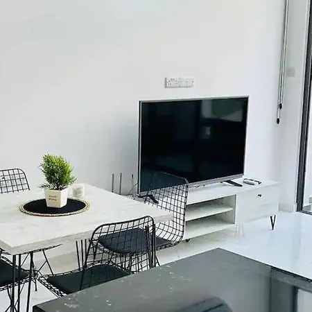Apartment Modern And Comfortable