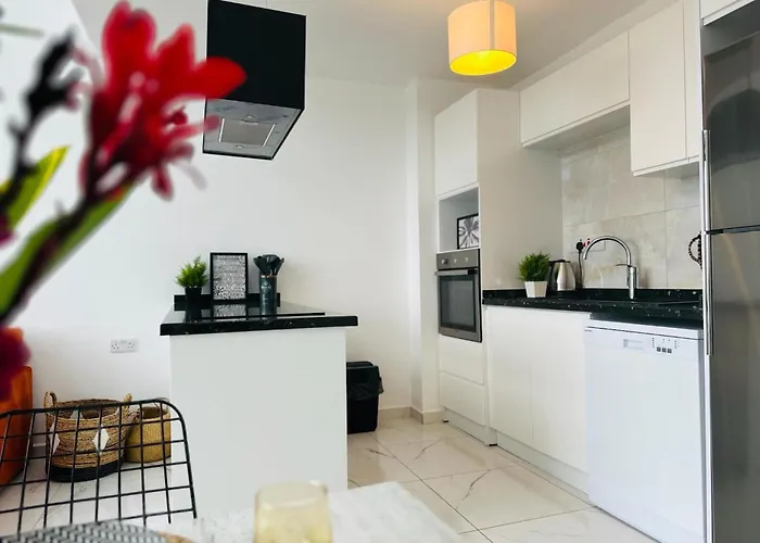 B1-14 Crystal Bay Retreat - Pool View Apartment * Agios Nikolaos (Famagusta)